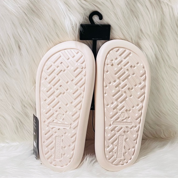 Minnie and Mickey‎ Sandals - Picture 5 of 5